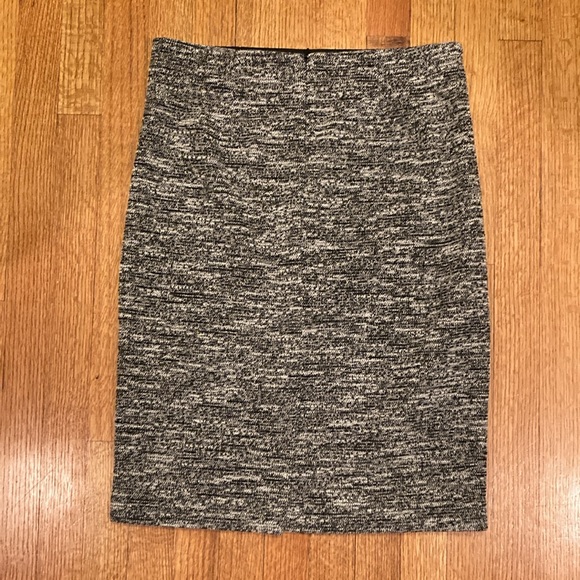 AnnTaylor Black and White Women's Skirt Size 10 - Picture 2 of 9